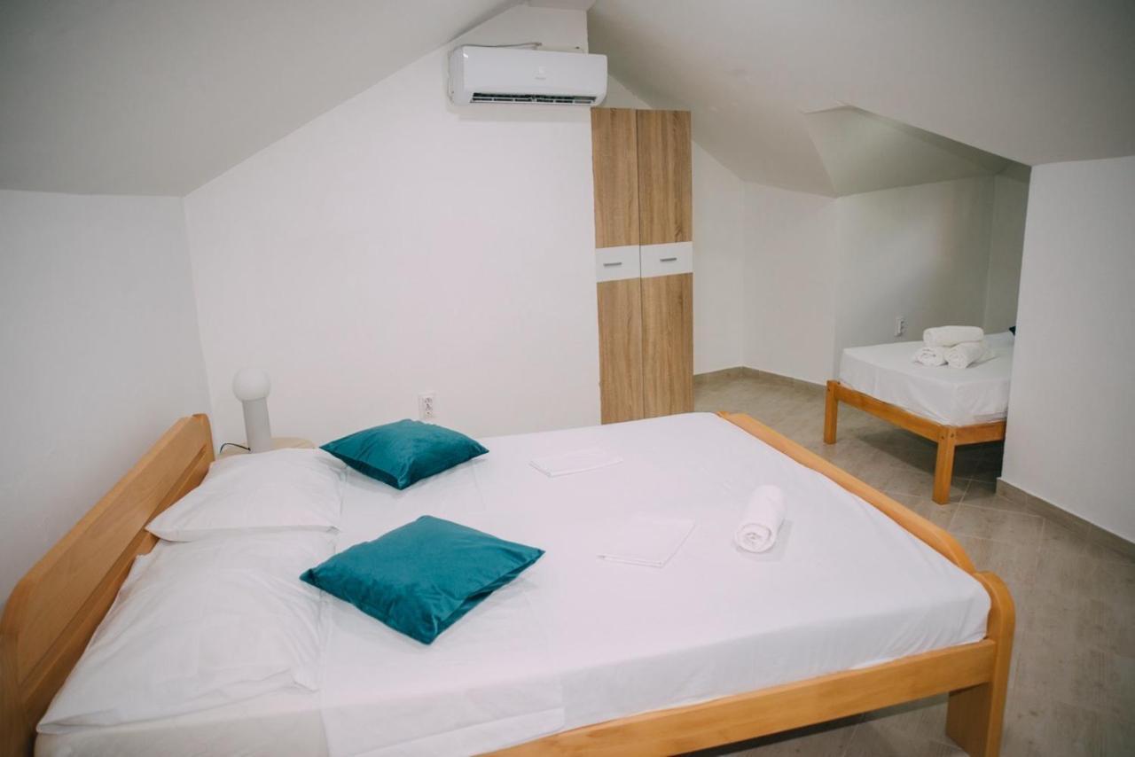Lovely Apartment Moki Near The Center โกตอร์ ภายนอก รูปภาพ
