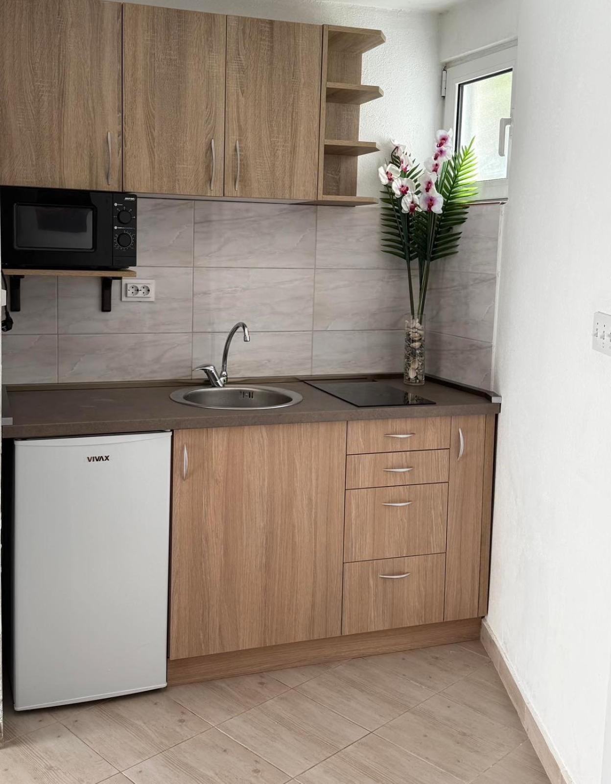 Lovely Apartment Moki Near The Center โกตอร์ ภายนอก รูปภาพ
